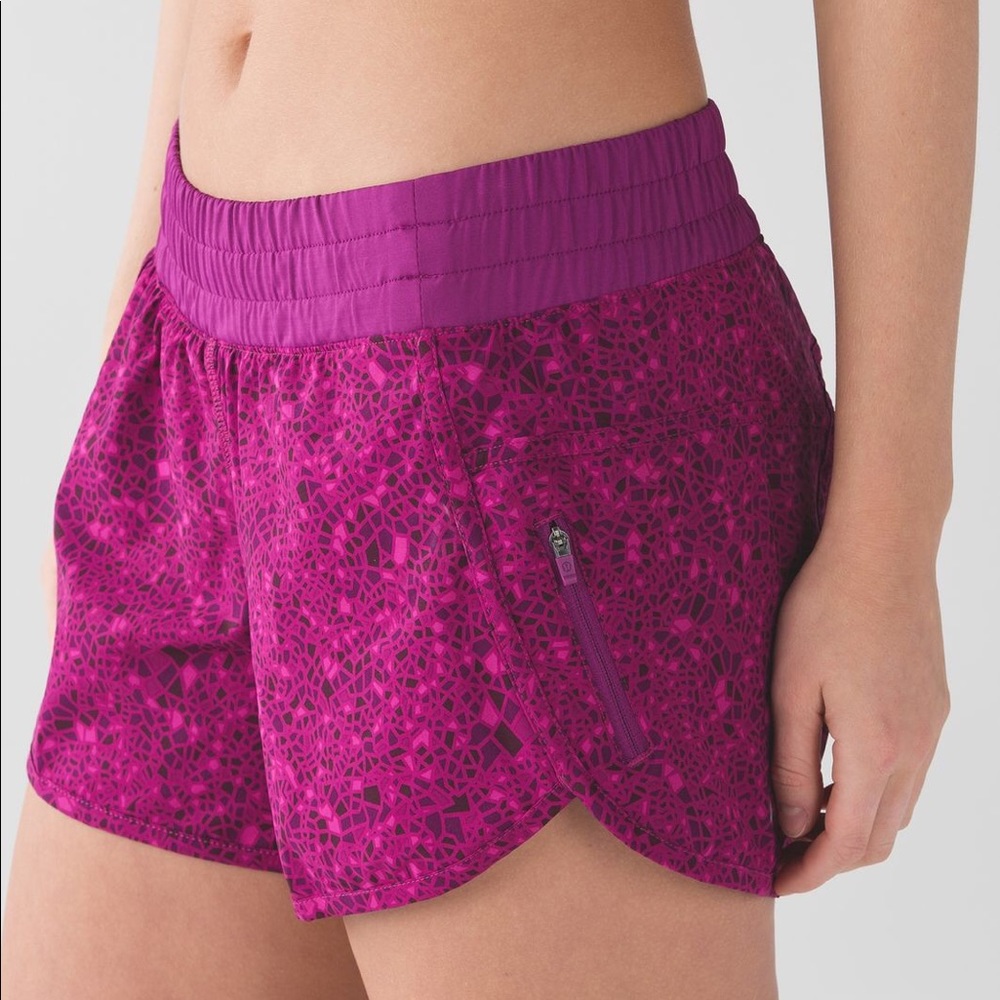 Lululemon tracker shorts size 6